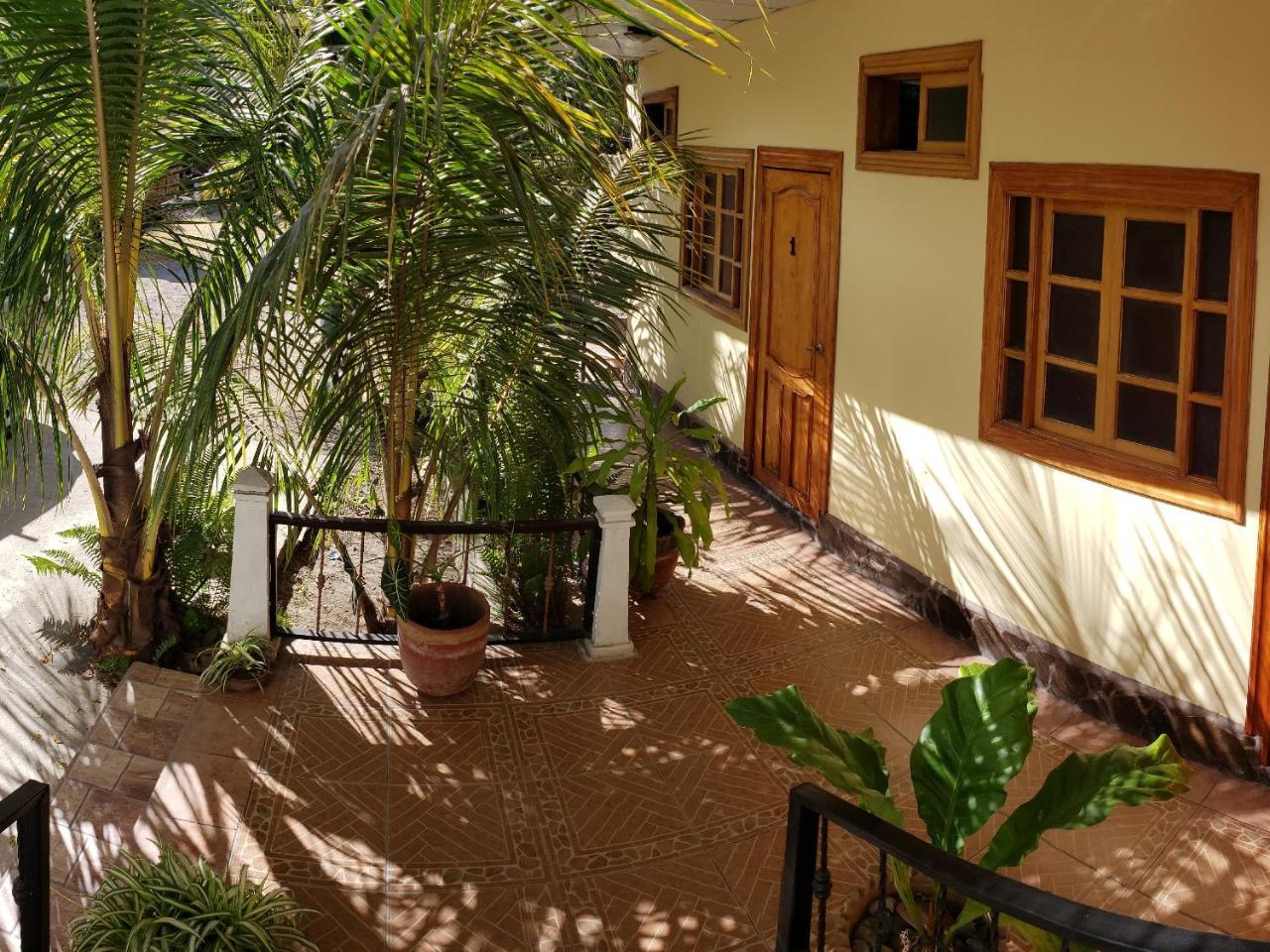 Hostal Casa Vieja 马塔加尔帕 外观 照片